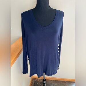CAbi light house blue and white v neck long sleeve flowy tunic. Size XS